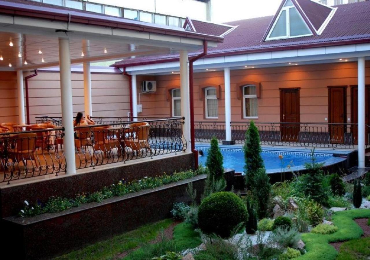 Hotel BEK Taschkent Exterior foto